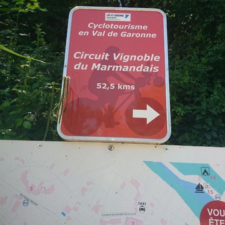 Location Meublee Au Milieu D'Un Ecrin De Verdure Aux Vieux Fours Noaillac Exterior foto